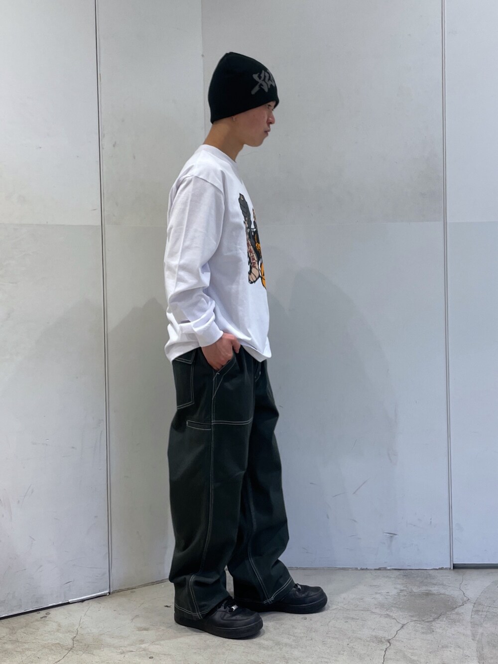 「XLARGE」｜「XLARGEのGRAFFITI LOGO SINGLE BEANIE（ニットキャップ/ビーニー、ブラック系）」を使った、Xlarge_Willyさん（メンズ・165cm）の春コーディネートの2枚目の写真