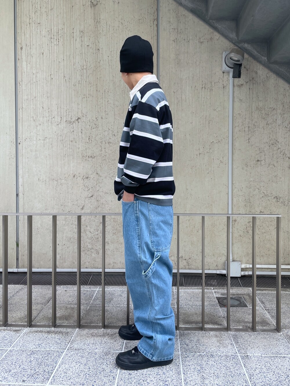 「XLARGE、XLARGE原宿」｜「XLARGEのGRAFFITI LOGO SINGLE BEANIE（ニットキャップ/ビーニー、ブラック系）」を使った、Xlarge_Willyさん（メンズ・165cm）の春コーディネートの4枚目の写真