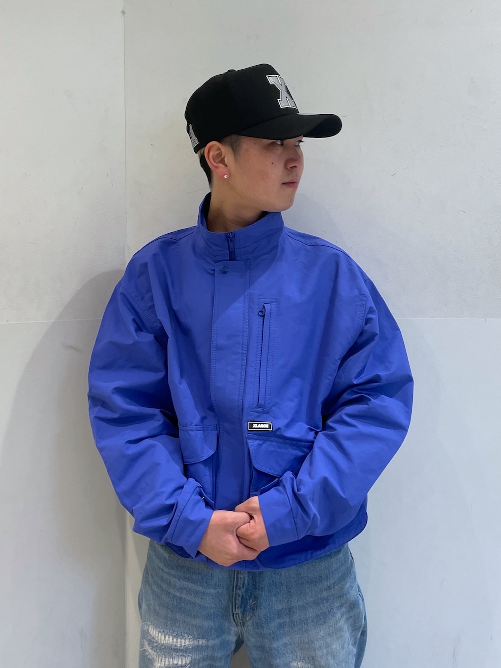 「ootd」｜「XLARGEのMULTI POCKET JACKET（ブルゾン、ブルー系）」を使った、Xlarge_Willyさん（メンズ・165cm）の冬コーディネートの5枚目の写真