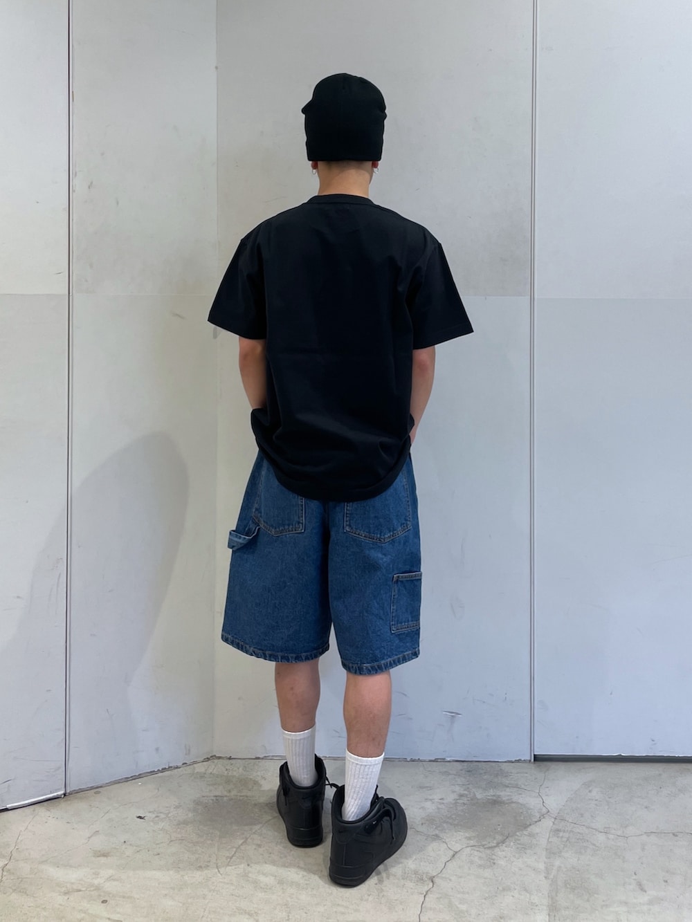 「XLARGE、XLARGE原宿、ootd」｜「XLARGEのSQUARE OG S/S TEE（Tシャツ/カットソー、ブラック系）」を使った、Xlarge_Willyさん（メンズ・165cm）の春コーディネートの3枚目の写真