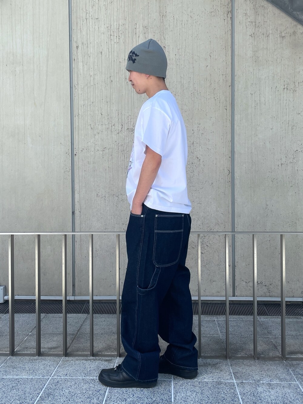 「XLARGE、XLARGE原宿」｜「XLARGEのGRAFFITI LOGO SINGLE BEANIE（ニットキャップ/ビーニー、グレー系）」を使った、Xlarge_Willyさん（メンズ・165cm）の春コーディネートの4枚目の写真