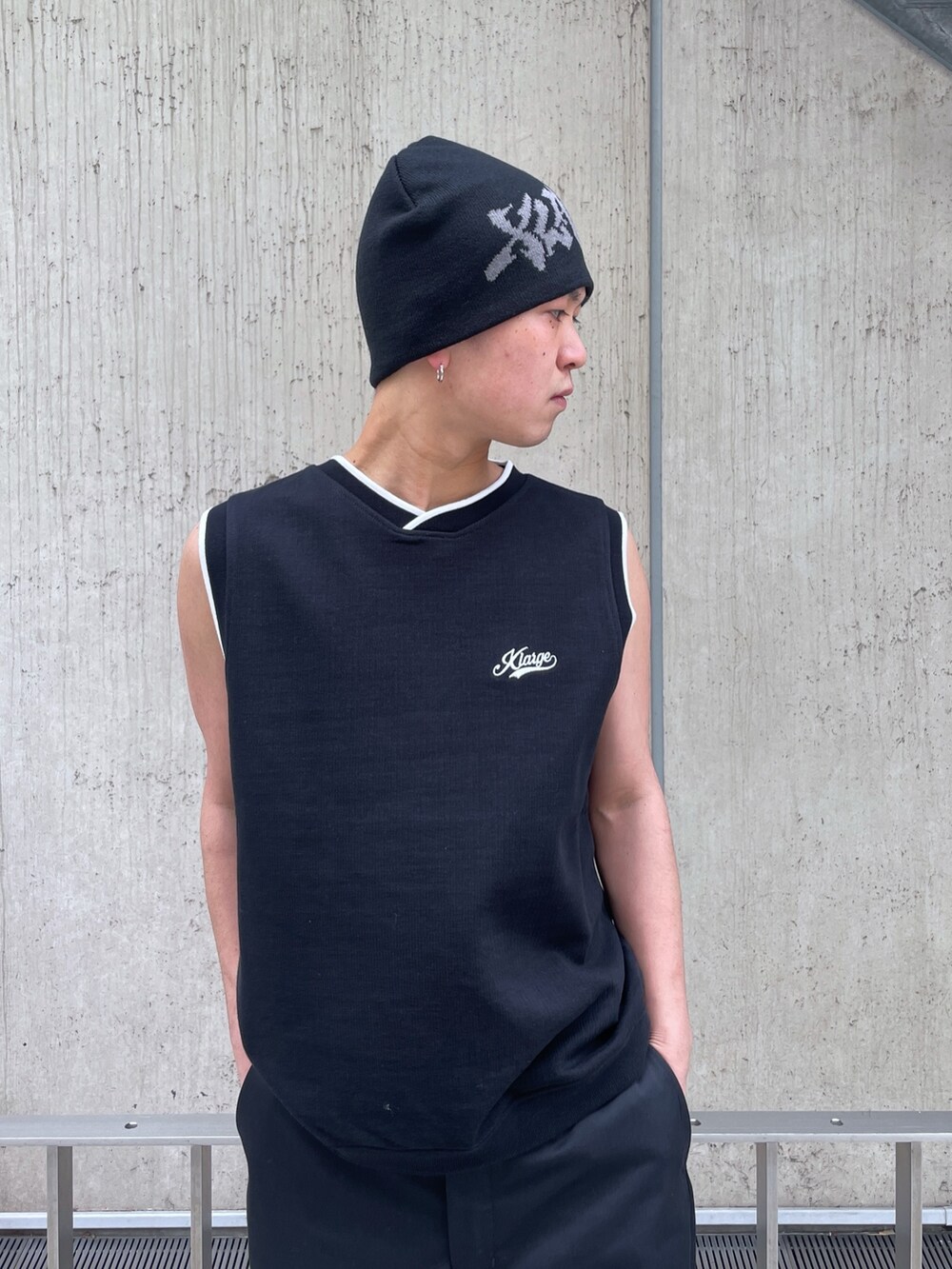 「XLARGE」｜「XLARGEのGRAFFITI LOGO SINGLE BEANIE（ニットキャップ/ビーニー、ブラック系）」を使った、Xlarge_Willyさん（メンズ・165cm）の春コーディネートの5枚目の写真