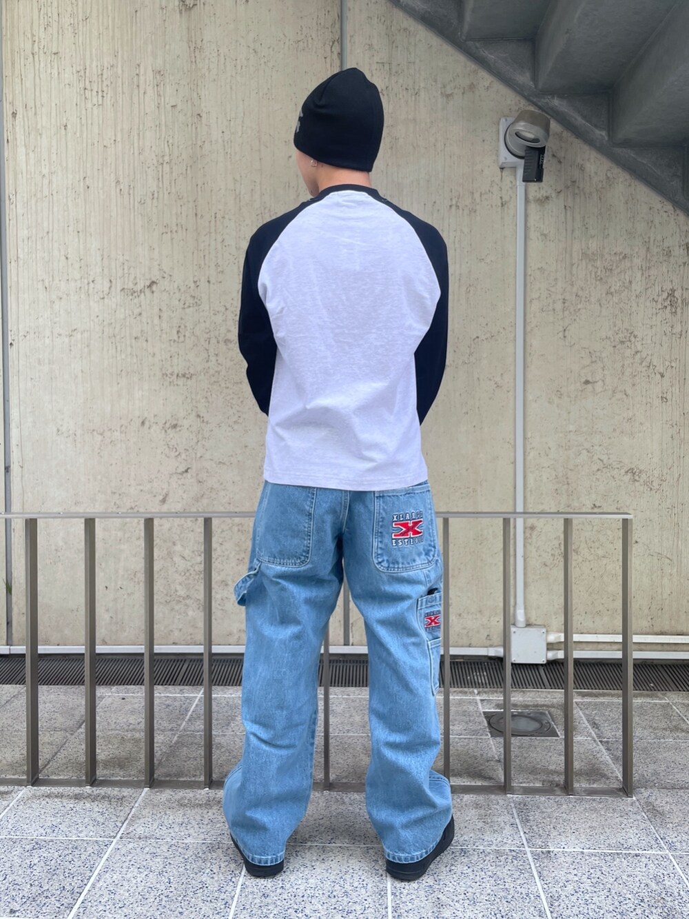 「XLARGE、XLARGE原宿」｜「XLARGEのGRAFFITI LOGO SINGLE BEANIE（ニットキャップ/ビーニー、ブラック系）」を使った、Xlarge_Willyさん（メンズ・165cm）の春コーディネートの3枚目の写真