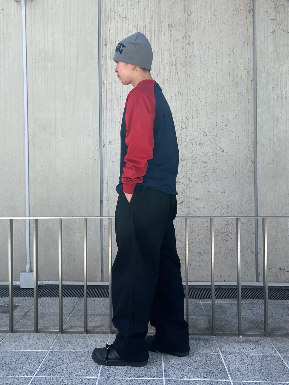 「XLARGE、XLARGE原宿」｜「XLARGEのGRAFFITI LOGO SINGLE BEANIE（ニットキャップ/ビーニー、グレー系）」を使った、Xlarge_Willyさん（メンズ・165cm）の春コーディネートの4枚目の写真