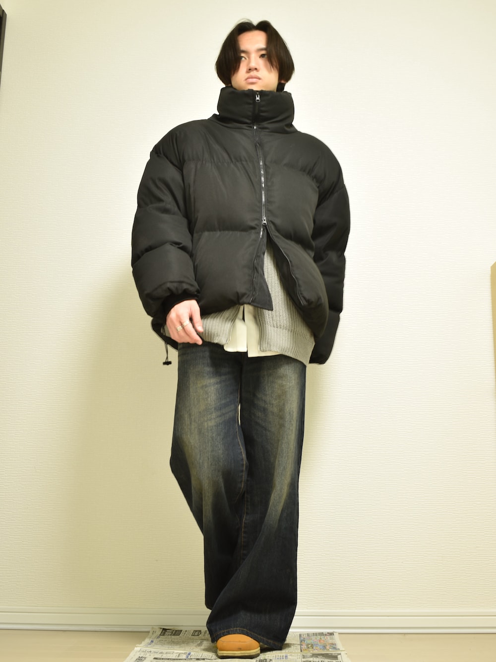 「冬コーデ、大人コーデ、シンプルスタイル、プチプラ、デニム、ワイドパンツ、フレアパンツ、レイヤードスタイル、古着MIX、古着、ニット、シャツスタイル、ブーツ、オーバーサイズ、カジュアル」｜「CLELの【CLEL】Vintage Design Pantalon Denim Pants/ヴィンテージデザイン パンタロンデニムパンツ（デニムパンツ、ブルー系）」を使った、KACCHAN   さん（メンズ・178cm）の冬コーディネートの3枚目の写真