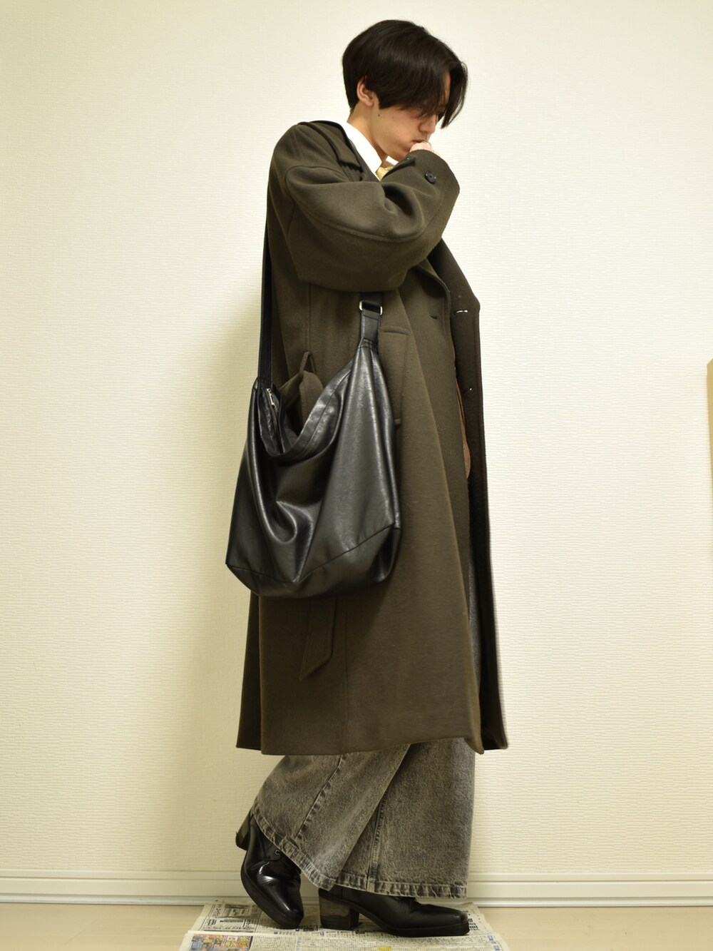 「ニット、ベスト、ブラウン、レザー、ブーツ、古着MIX、古着、お洒落さんとつながりたい、メンズファッション、ジャケット、秋冬コーデ、秋コーデ、デニム、ワイドパンツ、フレアパンツ」｜「CLELの【CLEL】Vintage Design Flare Denim Pants /ヴィンテージデザイン フレアデニムパンツ（デニムパンツ、グレー系）」を使った、KACCHAN   さん（メンズ・178cm）の秋コーディネートの4枚目の写真