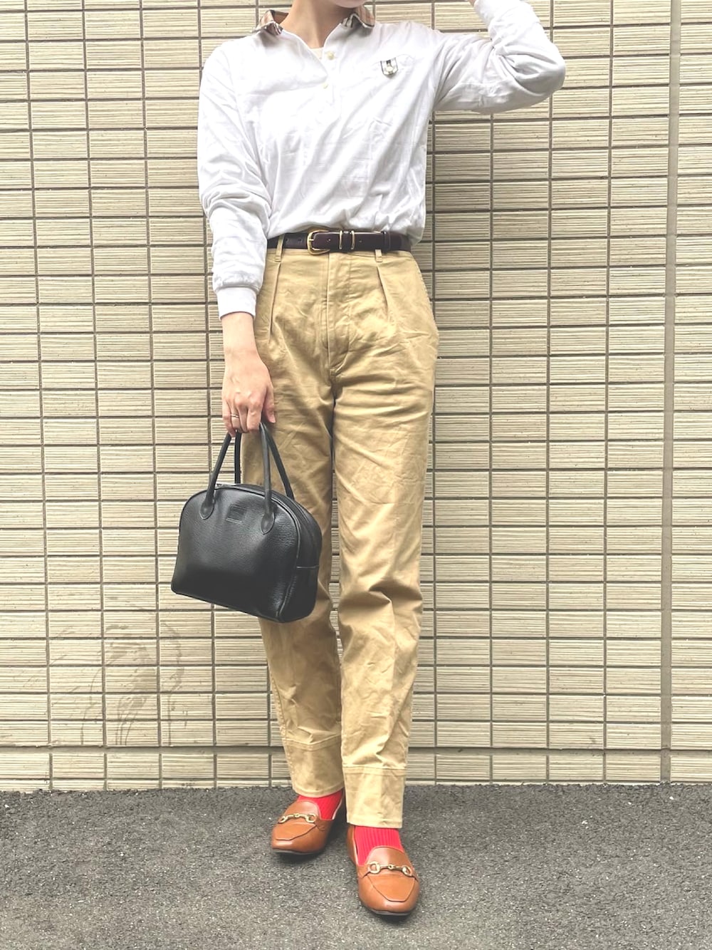 「foufou、チノパン、トラッド、古着、burberry」｜「Spick & Spanのアイテム（チノパンツ、ベージュ系）」を使った、tororoさん（レディース・155cm）の夏コーディネートの2枚目の写真