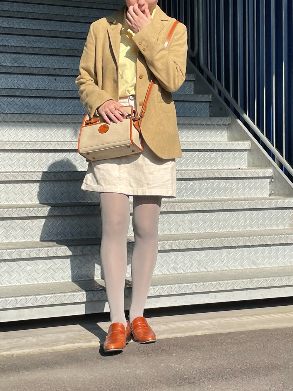 「ジャケット、トラッド、Polo Ralph Lauren、UNIQLO、レザーローファー、AdeVivre」｜「UNIQLOのアイテム（ジャケット/アウター、ベージュ系）」を使った、tororoさん（レディース・155cm）の夏コーディネートの2枚目の写真