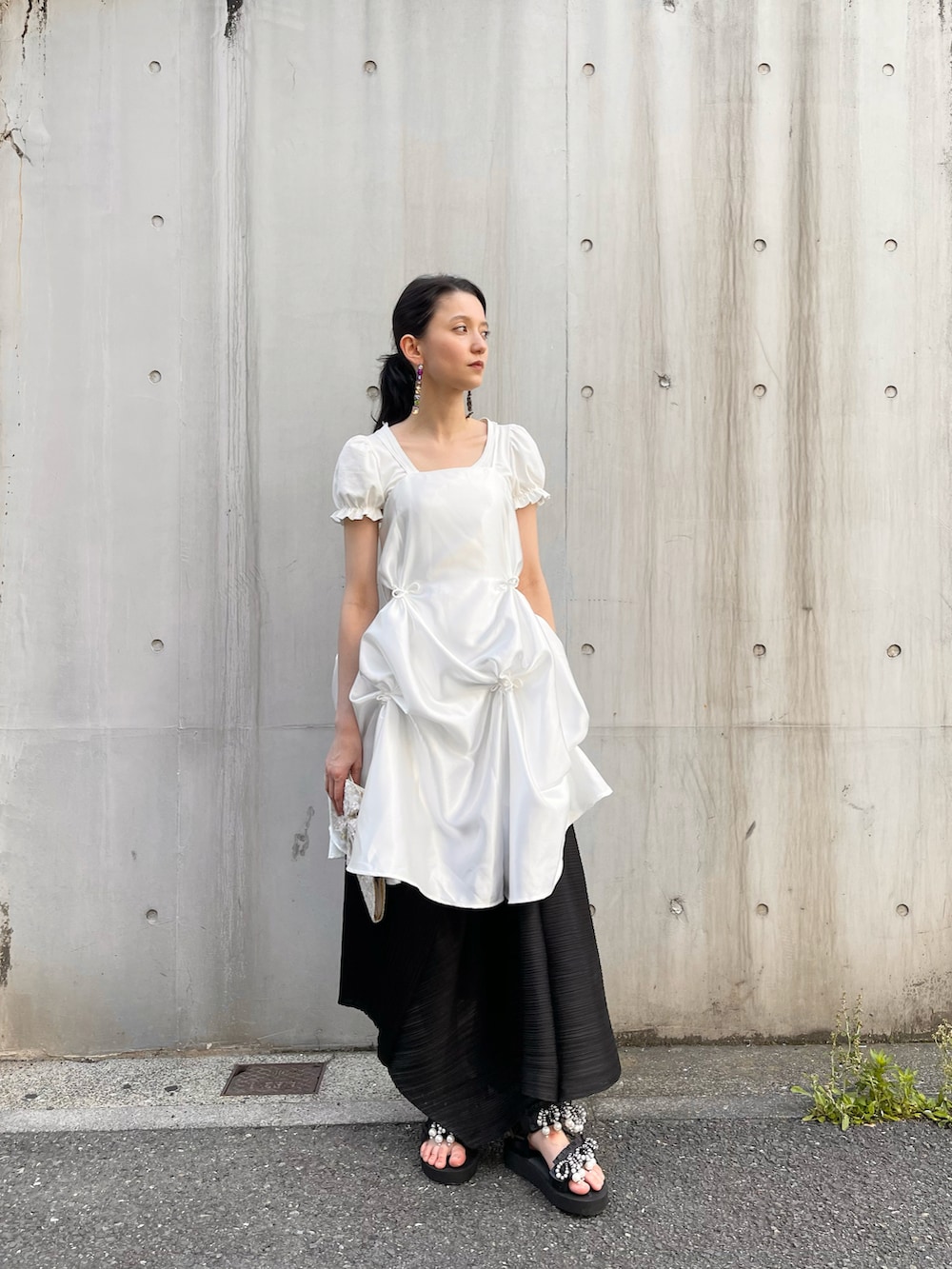 「LA POMMEのアイテム（サンダル、ブラック系）」を使った、lapommepetit_staffさん（レディース・160cm）の夏コーディネートの5枚目の写真