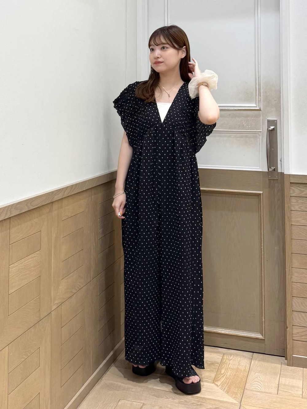 レディースの夏コーディネートの5枚目の写真