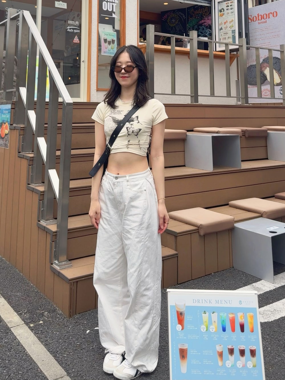 「大人ファッション、夏ファッション、カーゴパンツ、カジュアルスタイル、パンツコーデ、おしゃれさんと繋がりたい、夏、Tシャツコーデ、大人可愛い、今日のコーデ、韓国ファッション、チビT、スニーカー、XU、ストリート」｜「XUのアイテム（Tシャツ/カットソー、その他）」を使った、sasaminさん（骨格ウェーブ・レディース・170cm）の夏コーディネートの2枚目の写真