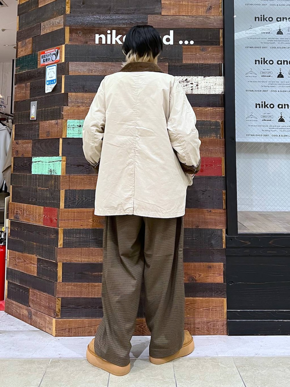 「高身長、個性派、メンズライク」｜「niko and...のチェックツイルパンツ（その他パンツ、ブラウン系）」を使った、ちーちさん（レディース・165cm）の秋コーディネートの3枚目の写真