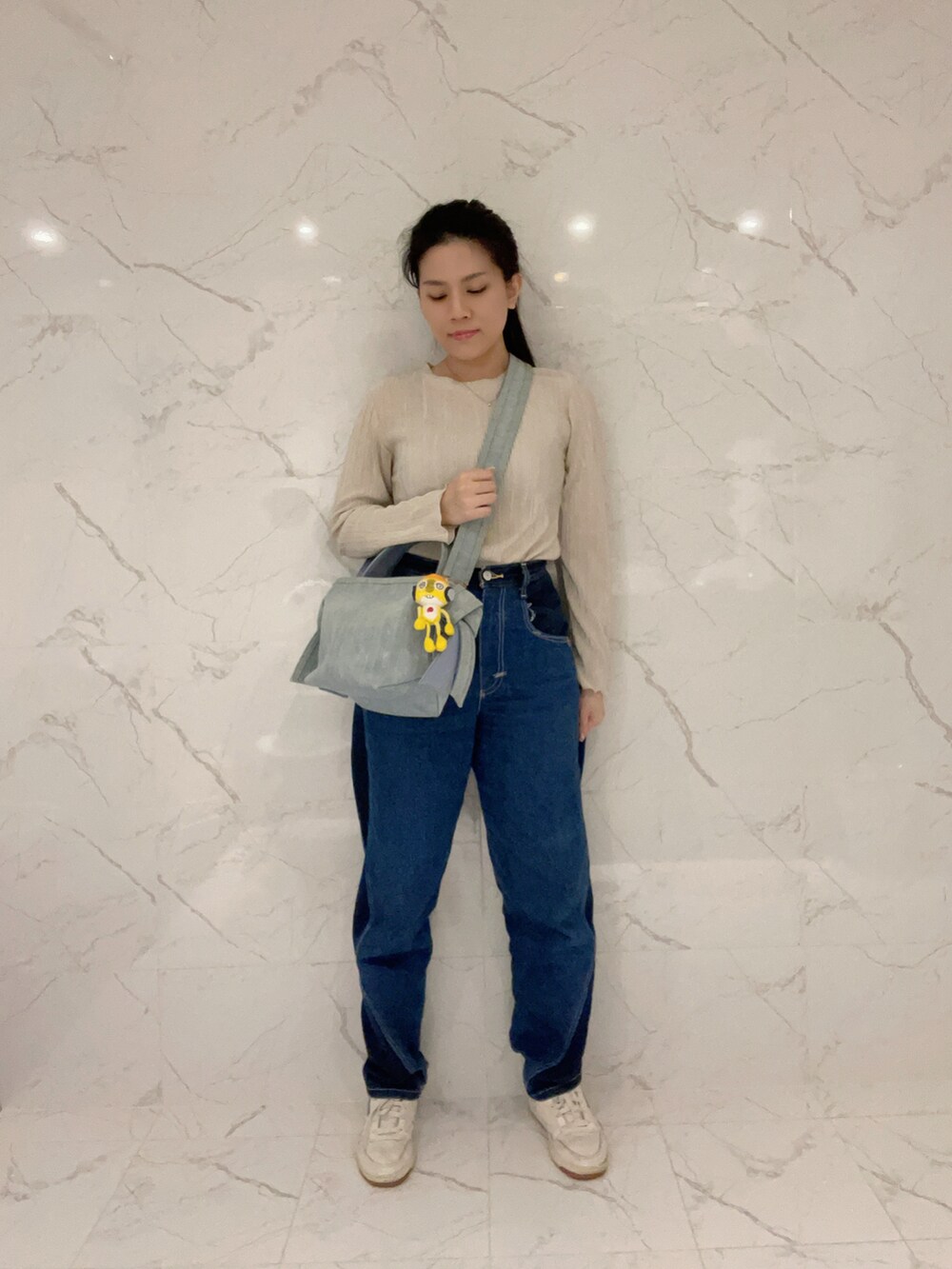「LEVI’S RED、AcneStudios、denim、casual」｜「Levi's REDのアイテム（デニムパンツ、ブルー系）」を使った、loofahさん（レディース・158cm）の冬コーディネートの2枚目の写真