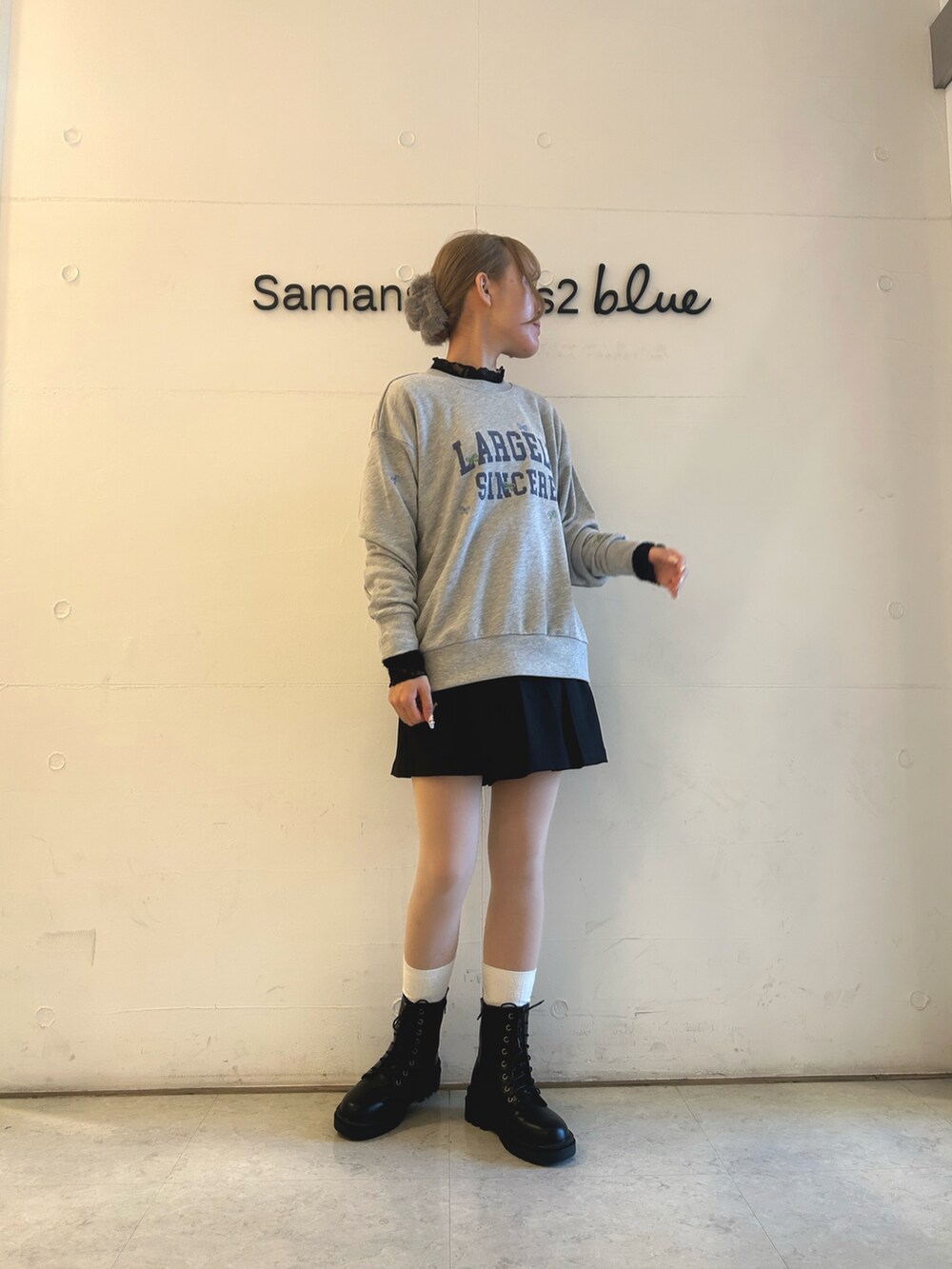 「カジュアルコーデ、カジュアル、カジュアルガーリー、春コーデ、ehka sopo」｜「ehka sopoのプリント刺繍スウェット（Tシャツ/カットソー、グレー系）」を使った、Renaさん（レディース・163cm）の冬コーディネートの2枚目の写真