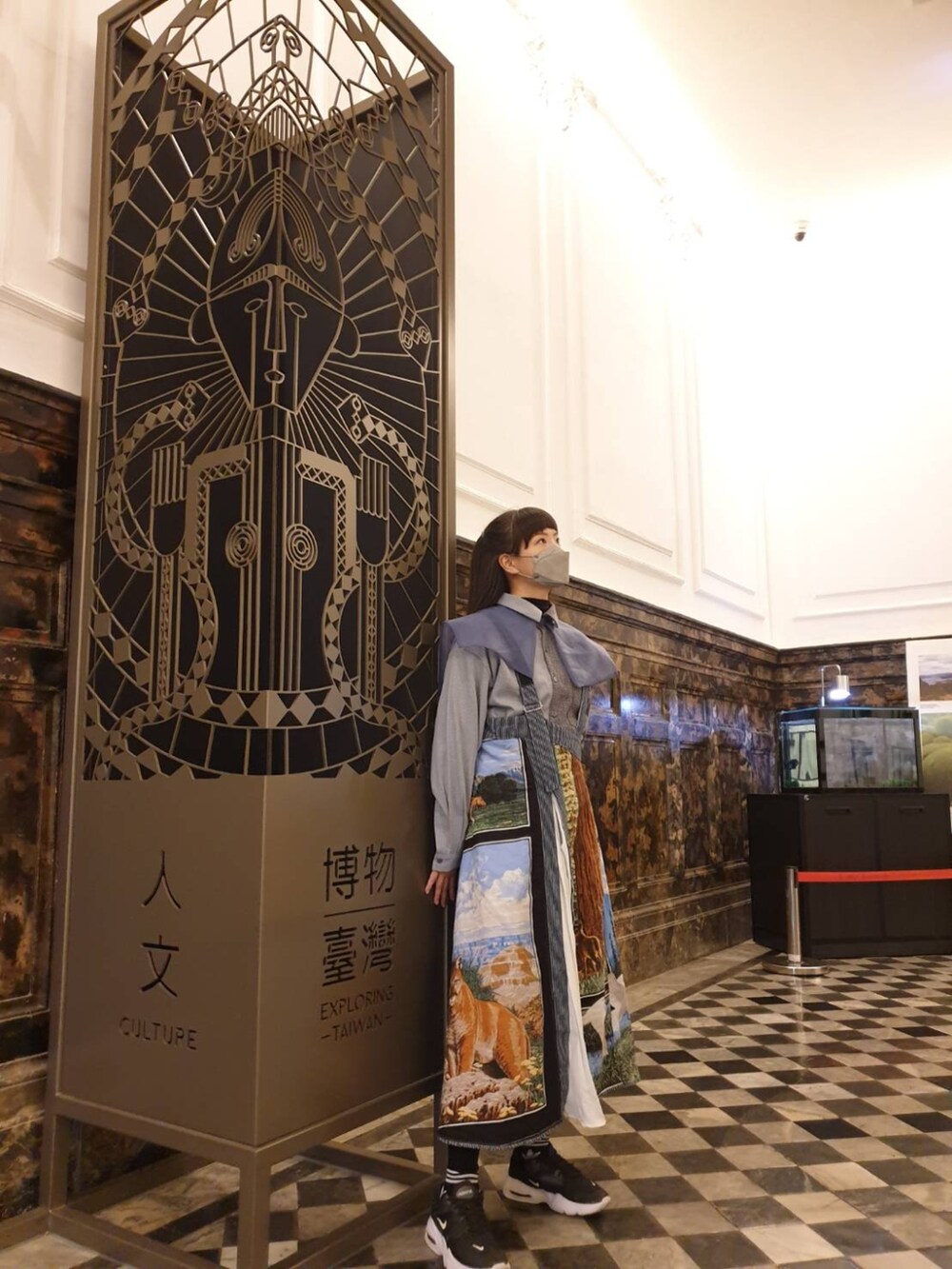 「ootd、古着改制、古着、冬、台灣、恐龍、博物館、牛仔」｜「La Moon Taのアイテム（デニムスカート、その他）」を使った、0sarsh0さん（レディース・158cm）の春コーディネートの2枚目の写真