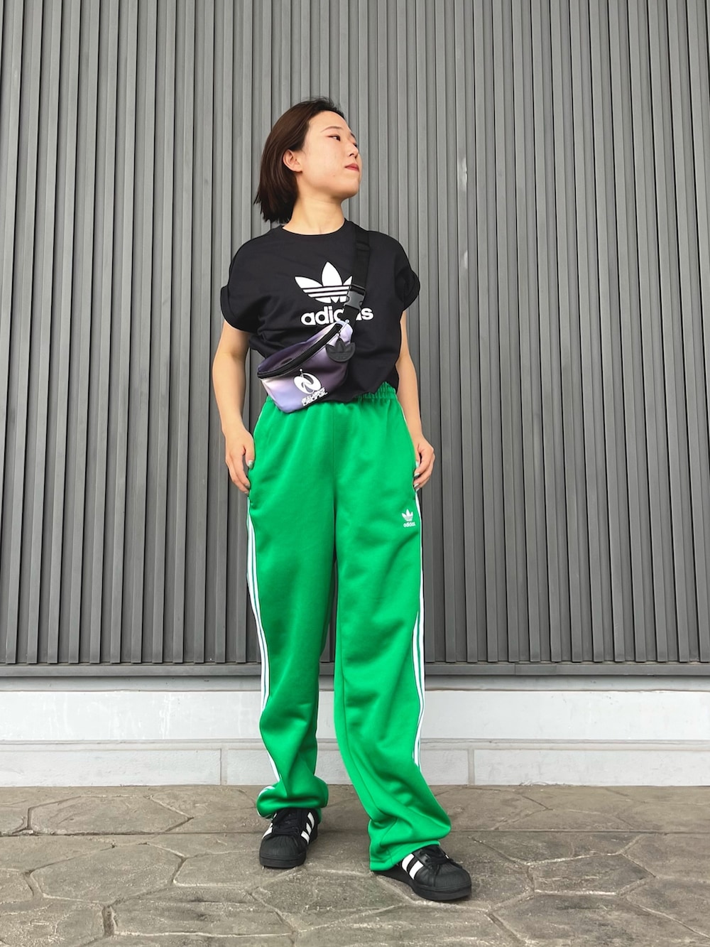 adidas おも 緑 ラガーパンツ