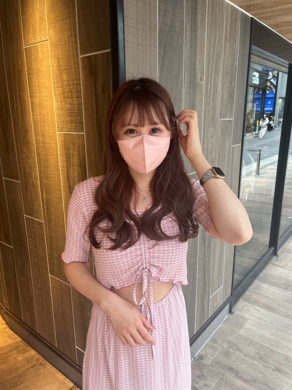 「大人コーデ、カジュアル、大人かわいい、春コーデ、ワンピーススタイル、ワンピース、骨格ナチュラル、ナイスクラップ、nice claup、高身長女子、高身長コーデ、肌見せ、キャミワンピ、ピンクコーデ、ピンク」｜「one after another NICE CLAUPのマルチWAYで着回せる。しぼしぼセットワンピース（ワンピース、ピンク系）」を使った、なぎなぎさん（レディース・164cm）の春コーディネートの2枚目の写真