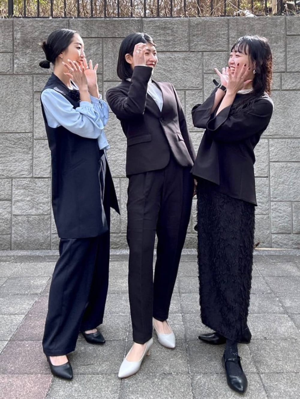 「ブラウス、パンプス、LEPSIM、入学式、卒業式、入園式、卒園式、セレモニー、オケージョン、セットアップ、ジャケット、オフィスカジュアル、モノトーン、プチプラ、シンプルコーデ」｜「LEPSIMのフリンジイージースカート　102864（スカート、ブラック系）」を使った、エムアイさん（レディース・162cm）の冬コーディネートの9枚目の写真
