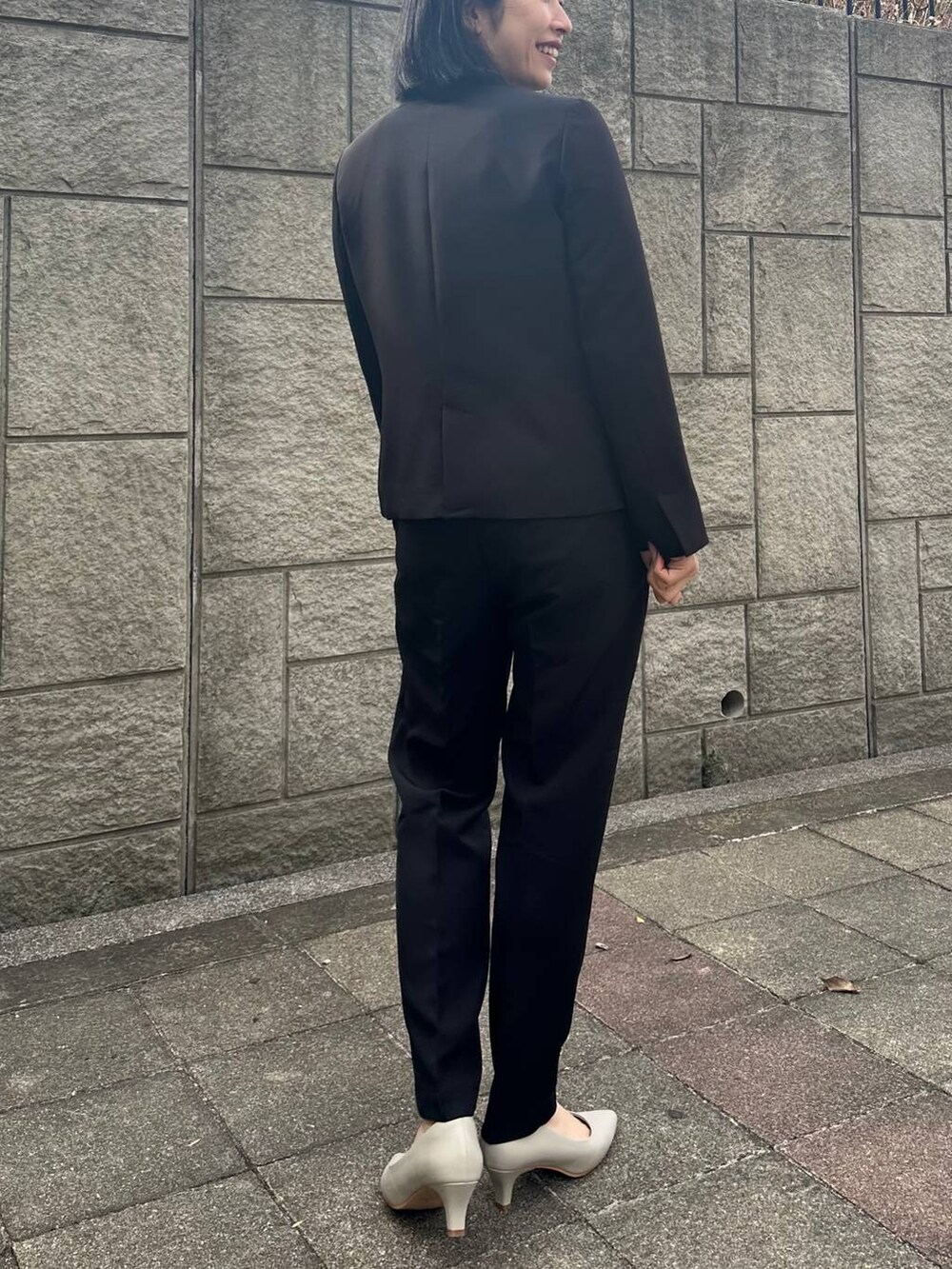 「ブラウス、パンプス、LEPSIM、入学式、卒業式、入園式、卒園式、セレモニー、オケージョン、セットアップ、ジャケット、オフィスカジュアル、モノトーン、プチプラ、シンプルコーデ」｜「LEPSIMのフリンジイージースカート　102864（スカート、ブラック系）」を使った、エムアイさん（レディース・162cm）の冬コーディネートの5枚目の写真