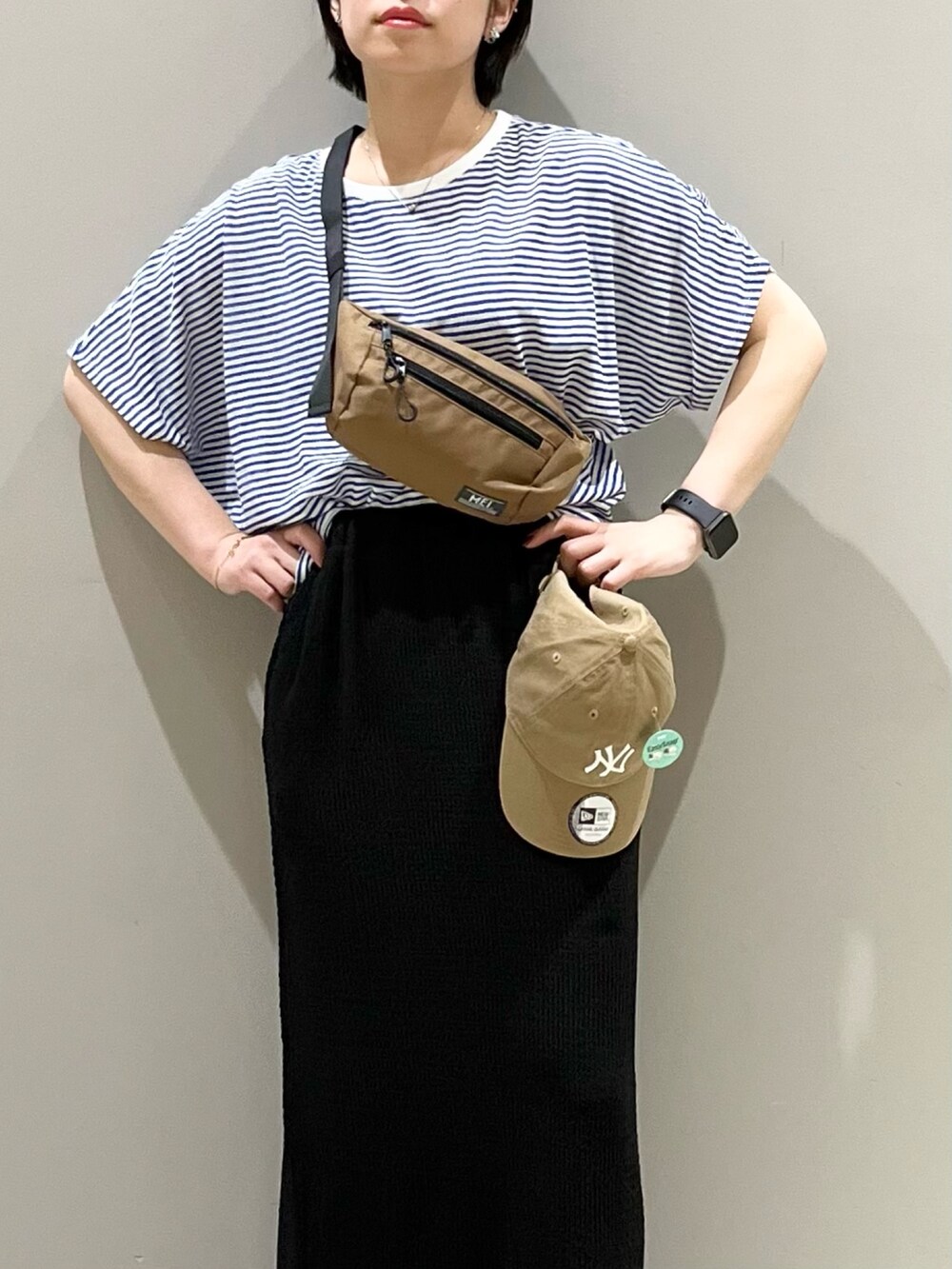 「LEPSIM、レプシィム(LEPSIM)、ボーダー、スカート、ロングスカート、スポーツサンダル、スポーツミックス、キャップ、NEW ERA、プチプラ、厚底シューズ、ショルダーバッグ、カラー×コーデ、休日スタイル、きれいめカジュアル」｜「LEPSIMのライトスポーティサンダル　191589（サンダル、ブラック系）」を使った、エムアイさん（レディース・162cm）の夏コーディネートの5枚目の写真