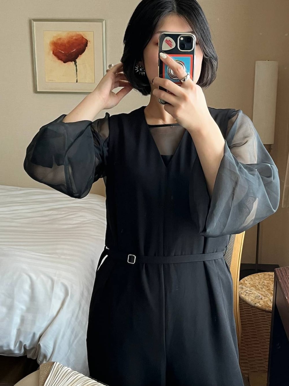 「LEPSIM、結婚式2次会、ワンピース、ワントーン、結婚式、お呼ばれスタイル、オールインワン、シアートップス、きれいめカジュアル、モノトーン、レイヤードスタイル、秋コーデ、二次会、ドレス、フォーマル」｜「LEPSIMのカップ付きホソキャミ　175280（キャミソール、ブラック系）」を使った、エムアイさん（レディース・162cm）の秋コーディネートの4枚目の写真