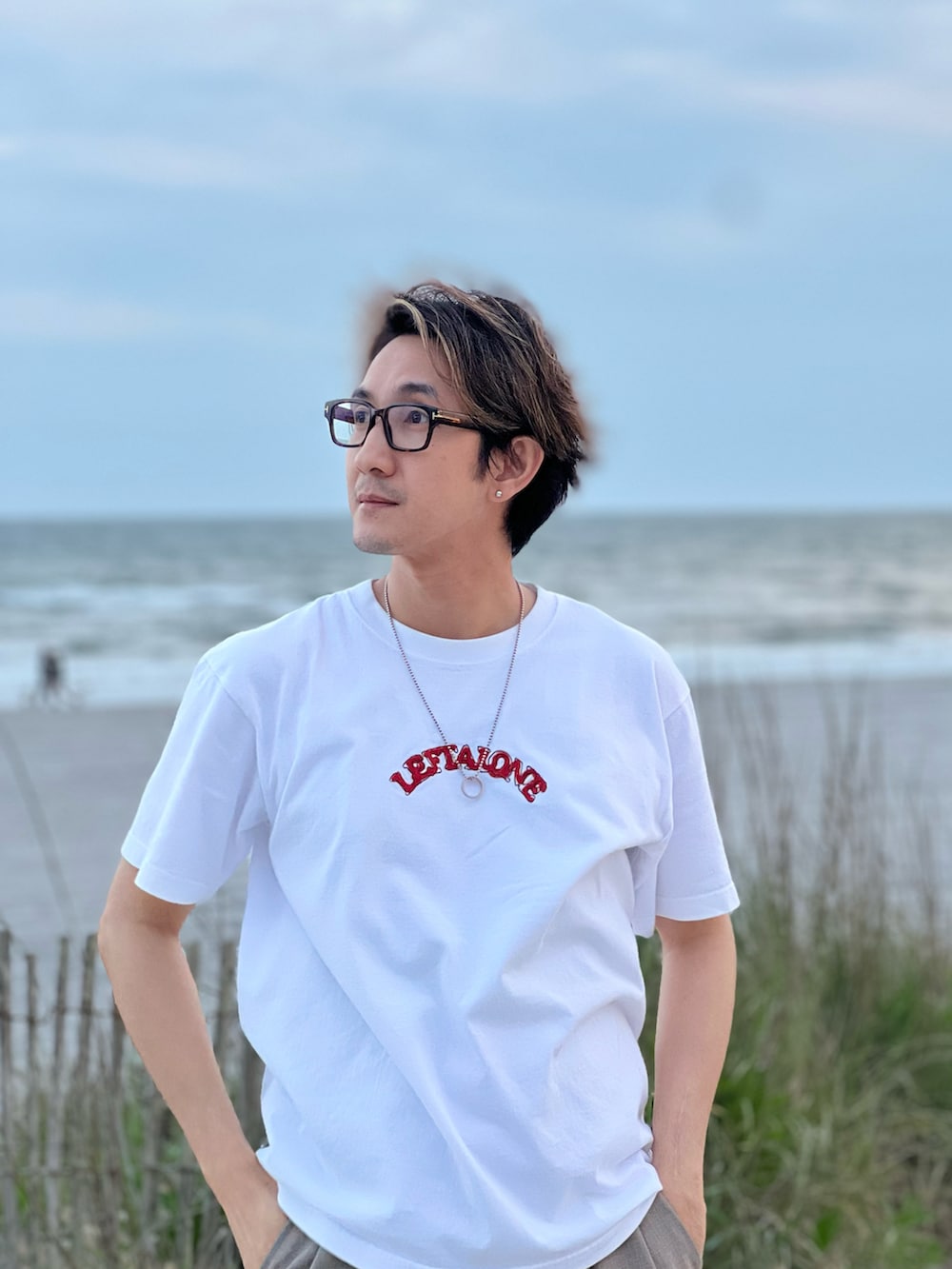 「今日のコーデ、Tシャツ、スニーカーコーデ、アディダス、ストリートコーデ、シンプルコーデ、メンズコーデ、aimeleondore、kith」｜「AIME LEON DOREのアイテム（ファッション雑貨、グリーン系）」を使った、d29p26buさん（メンズ・174cm）の夏コーディネートの3枚目の写真