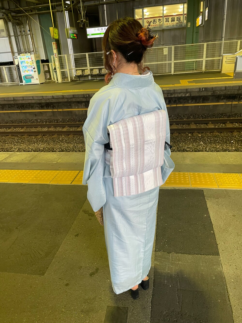「着物、着物コーデ、着物女子」｜「HANAE MORIのアイテム（着物、ブルー系）」を使った、ひまりさん（レディース・161cm）の春コーディネートの2枚目の写真