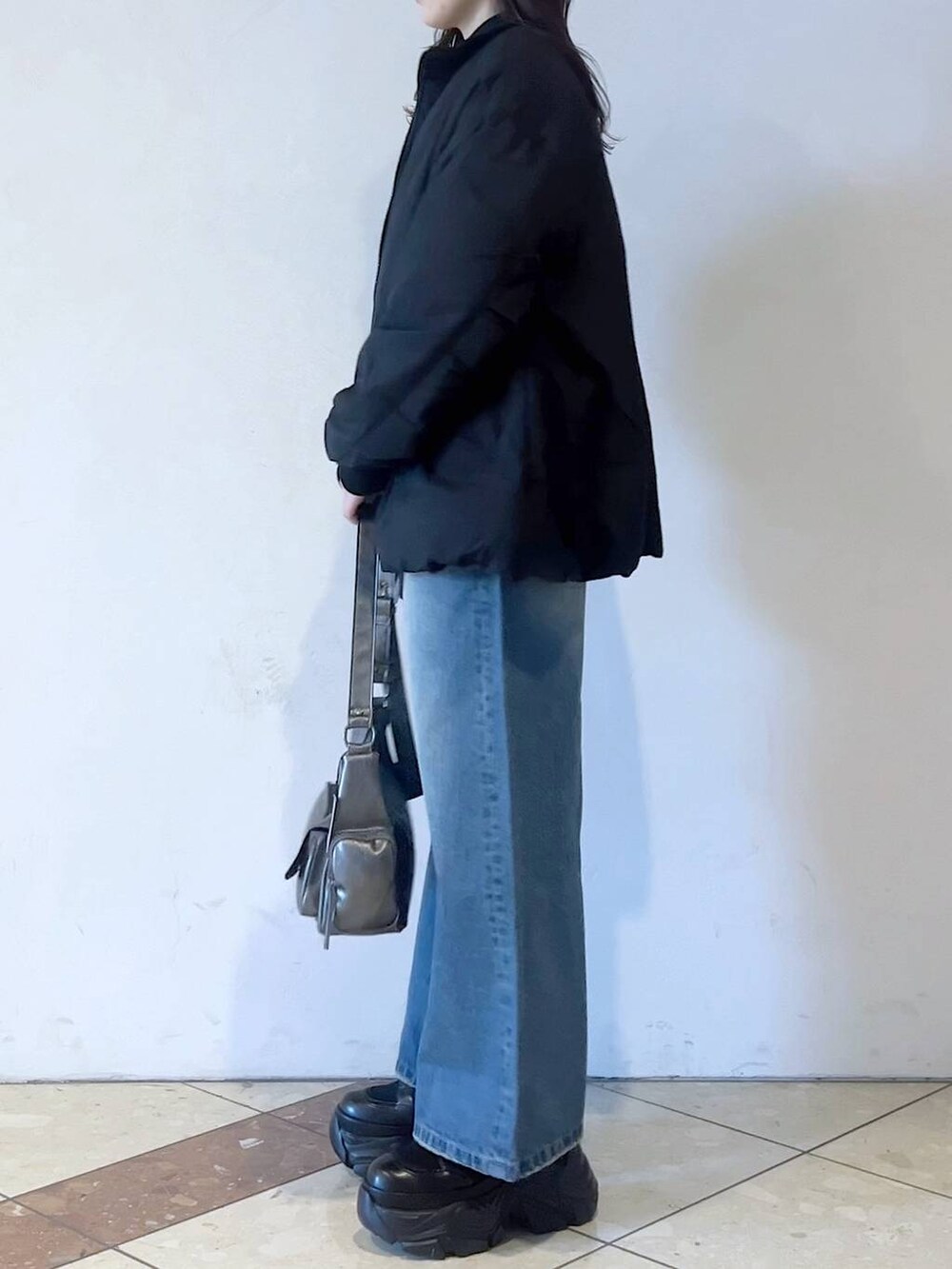 「モード、女子ウケ、着痩せ・細見え、骨格ストレート、個性派、韓国系、ストリート、PAGEBOY、カジュアル、メンズライク」｜「PAGEBOYのレースアップソックスブーツ（ブーツ、ブラック系）」を使った、misao1130さん（レディース・161cm）の冬コーディネートの7枚目の写真