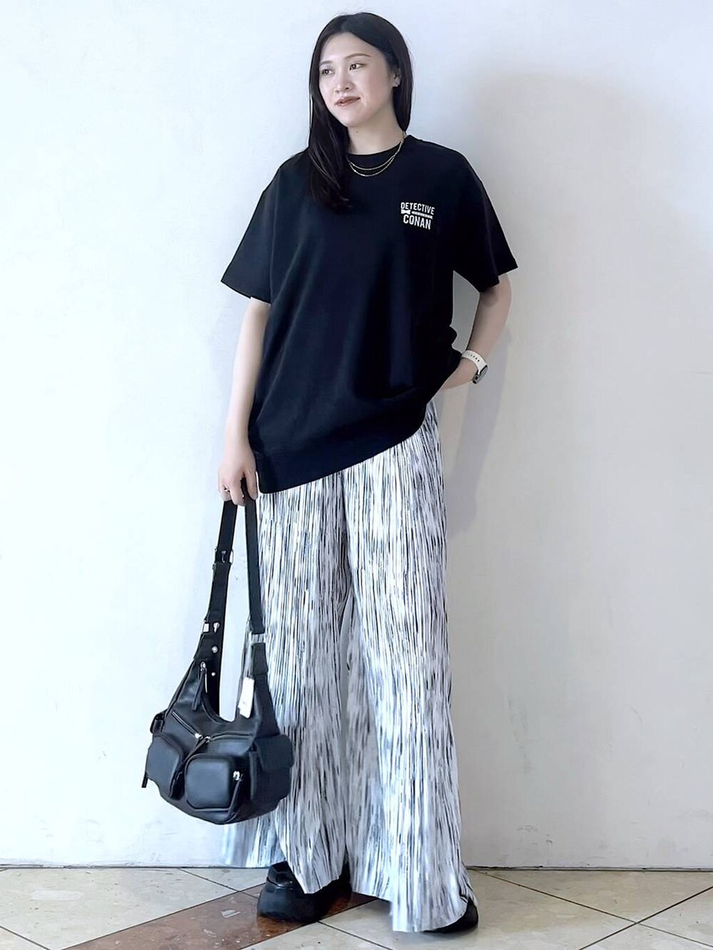 「モード、女子ウケ、着痩せ・細見え、骨格ストレート、個性派、韓国系、メンズライク、ストリート、カジュアル、PAGEBOY、夏コーデ、スニーカー」｜「PAGEBOYのプラットチャンキースニーカー（スニーカー、ブラック系）」を使った、misao1130さん（レディース・161cm）の春コーディネートの6枚目の写真