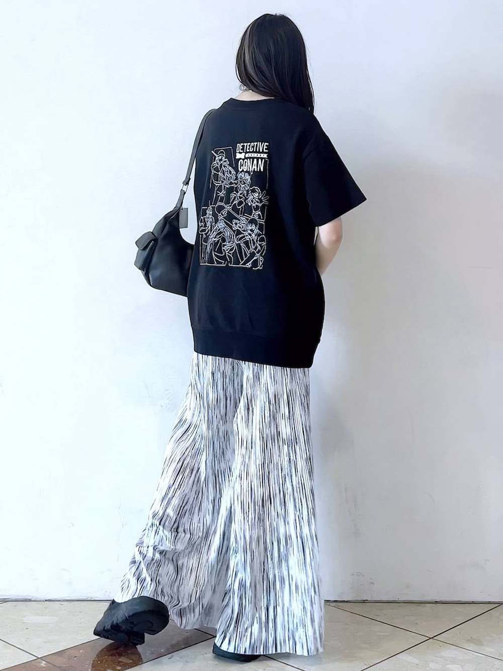 「モード、女子ウケ、着痩せ・細見え、骨格ストレート、個性派、韓国系、メンズライク、ストリート、カジュアル、PAGEBOY、夏コーデ、スニーカー」｜「PAGEBOYのプラットチャンキースニーカー（スニーカー、ブラック系）」を使った、misao1130さん（レディース・161cm）の春コーディネートの5枚目の写真