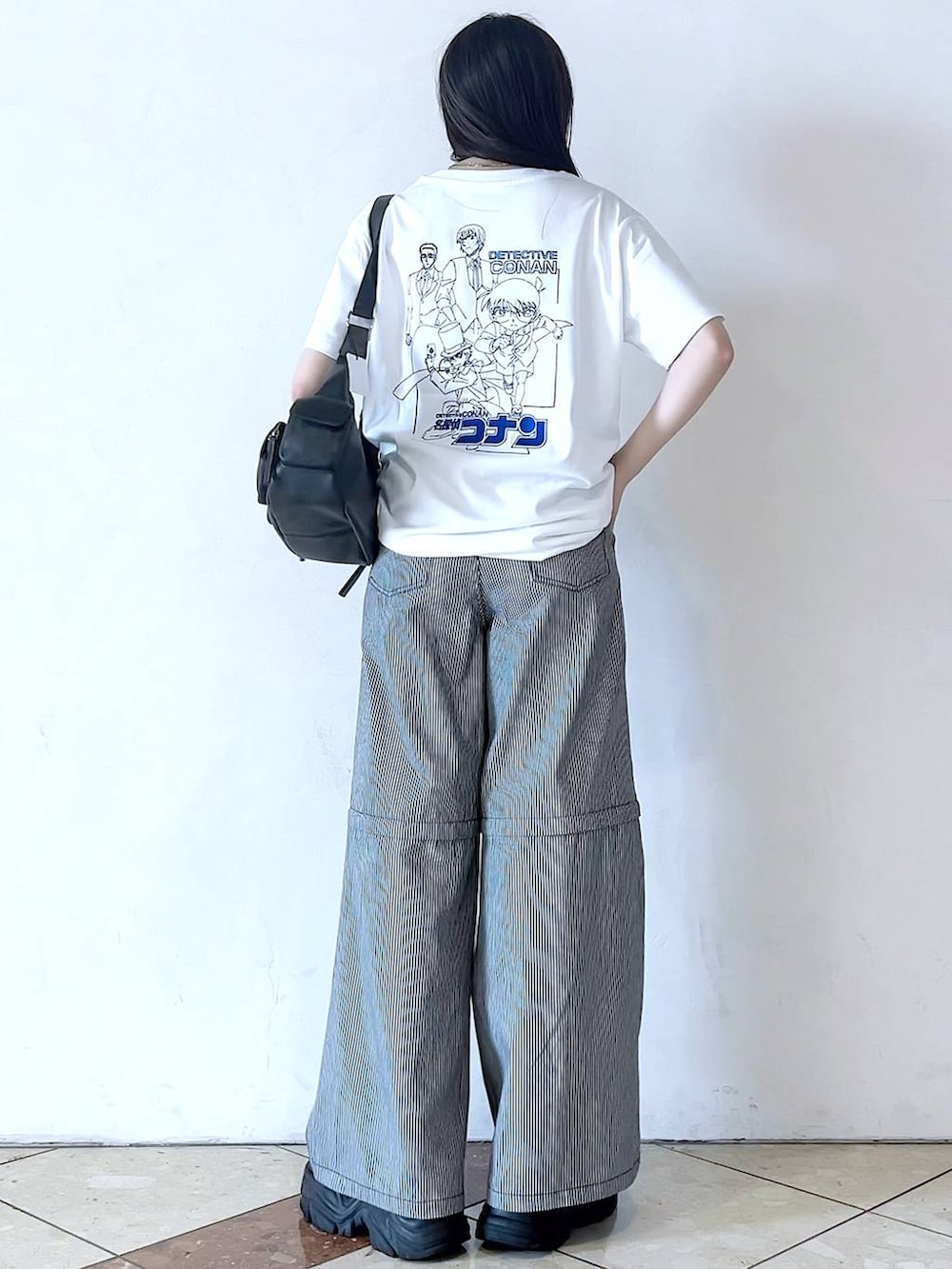 「モード、女子ウケ、着痩せ・細見え、骨格ストレート、個性派、韓国系、メンズライク、ストリート、カジュアル、PAGEBOY、PBLIM、Tシャツ、夏コーデ、スニーカー」｜「PAGEBOYのプラットチャンキースニーカー（スニーカー、ブラック系）」を使った、misao1130さん（レディース・161cm）の春コーディネートの2枚目の写真