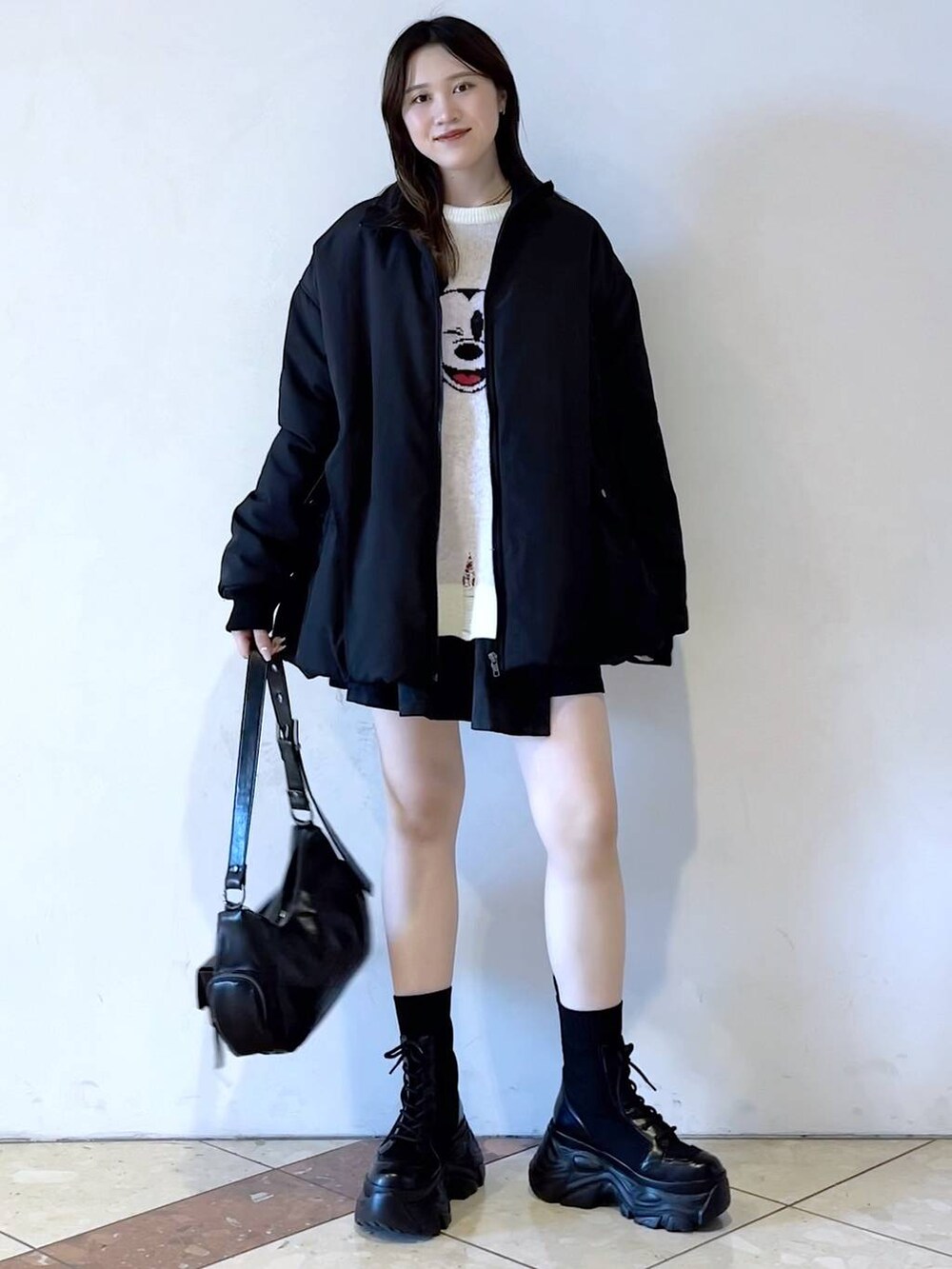 「PAGEBOY、ブーツ、モード、女子ウケ、着痩せ・細見え、骨格ストレート、個性派、韓国系、メンズライク、ストリート、カジュアル、アウター、冬アウター、冬コーデ、ニット」｜「PAGEBOYのレースアップソックスブーツ（ブーツ、ブラック系）」を使った、misao1130さん（レディース・161cm）の冬コーディネートの5枚目の写真
