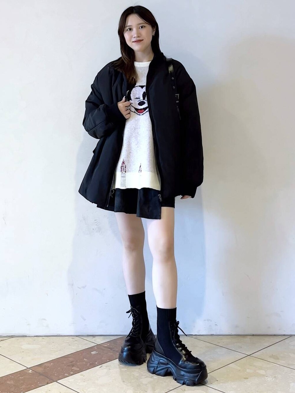 「PAGEBOY、ブーツ、モード、女子ウケ、着痩せ・細見え、骨格ストレート、個性派、韓国系、メンズライク、ストリート、カジュアル、アウター、冬アウター、冬コーデ、ニット」｜「PAGEBOYのレースアップソックスブーツ（ブーツ、ブラック系）」を使った、misao1130さん（レディース・161cm）の冬コーディネートの6枚目の写真