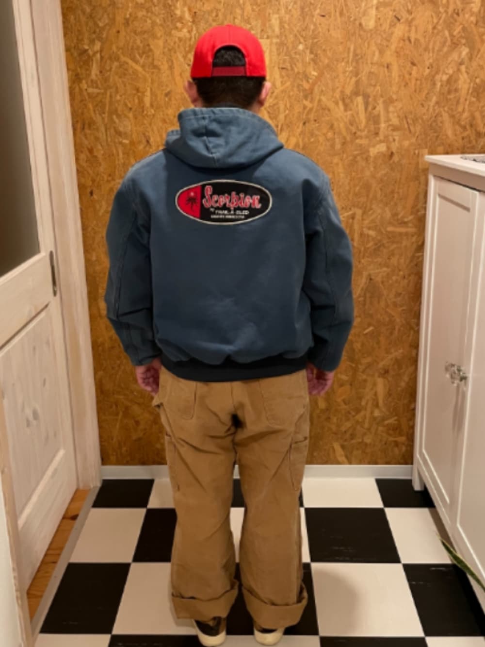 「古着、古着コーデ、古着MIX」｜「AMERICAN NEEDLEのアイテム（キャップ、レッド系）」を使った、ラッキーさん（メンズ・165cm）の春コーディネートの2枚目の写真