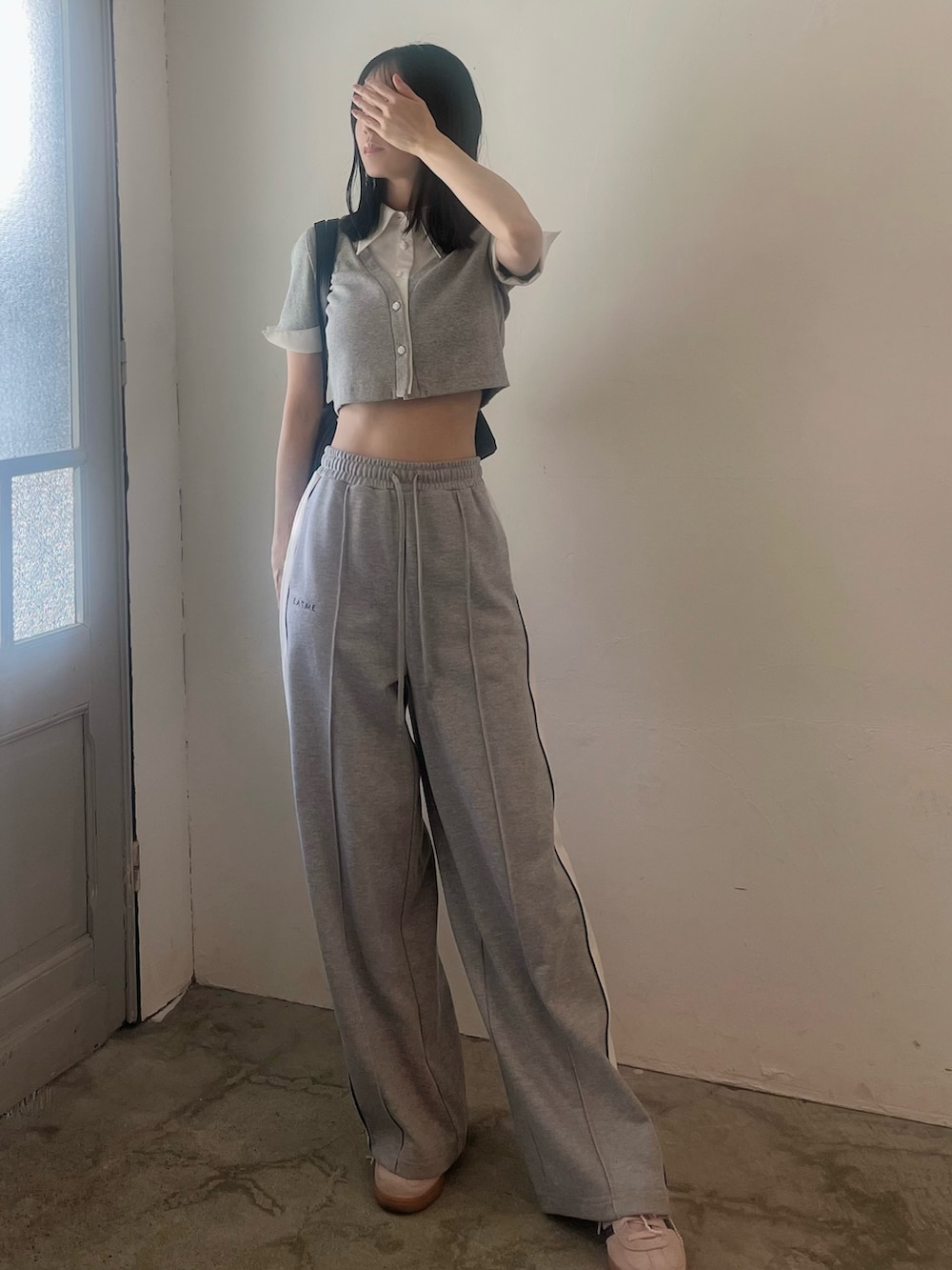 レディースの春コーディネートの4枚目の写真