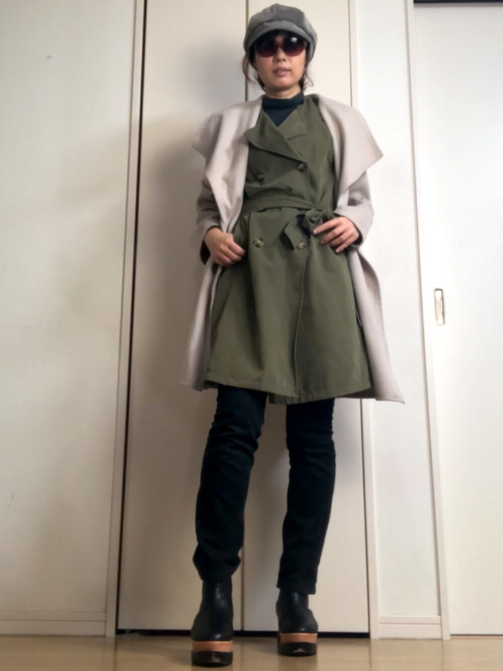 「パンツスタイル、休日スタイル、ビッグシルエット、大人コーデ、大人カジュアル、ブーツ、楽チンコーデ、タートルネック、ブラック、秋のコーデ、冬コーデ、冬、デニム、ootd、着回しコーデ」｜「韓国ファッション #Kのアイテム（ブーツ、ブラック系）」を使った、杏15号さん（レディース・166cm）の冬コーディネートの5枚目の写真