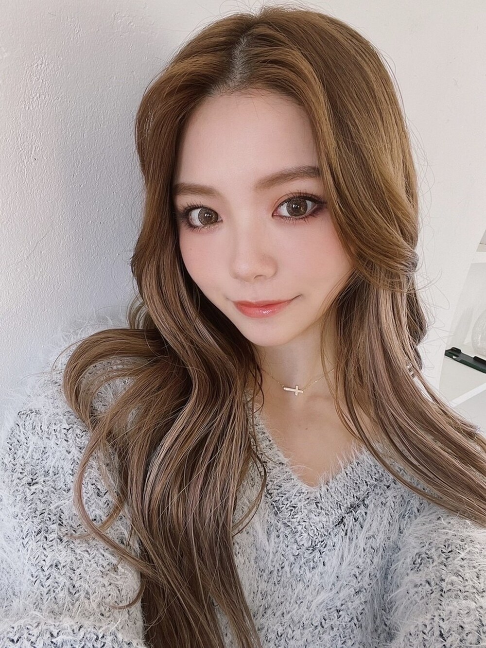 その他のワンピースを着用したレディースの冬コーディネートの2枚目の写真