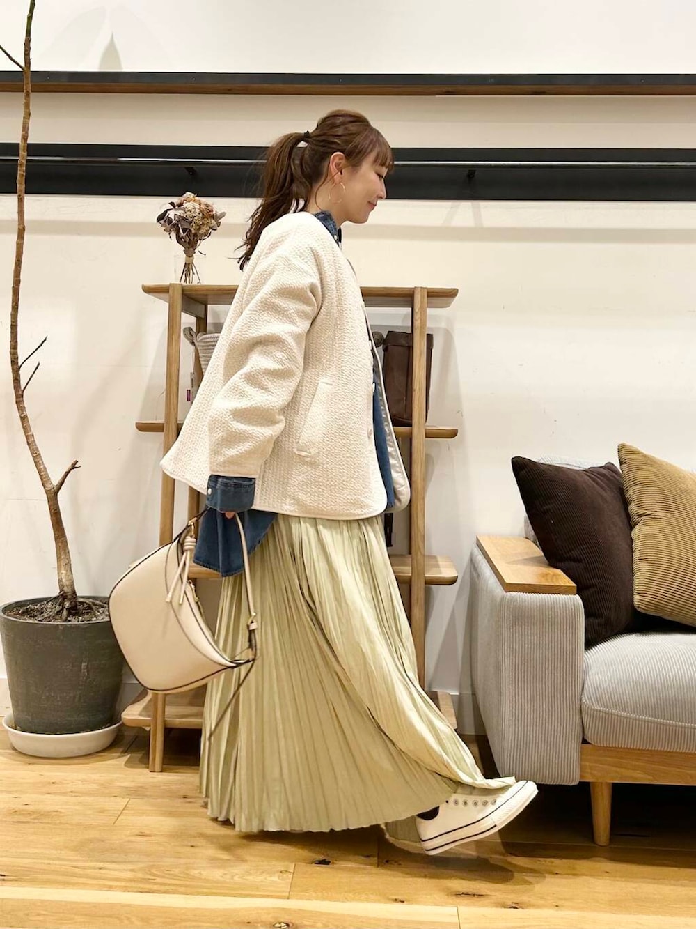 「doors、低身長コーデ、40代、骨格ストレート、イエベ春、ストレート×イエベ春、私の推しデニムスタイル、スタッフが狙う春の新作」｜「URBAN RESEARCH DOORSのキルトノーカラージャケット（ノーカラージャケット、ホワイト系）」を使った、+++ゆき+++さん（レディース・151cm）の冬コーディネートの7枚目の写真