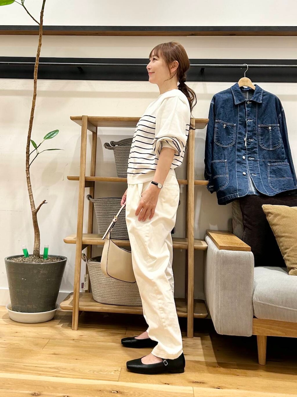 「doors、低身長コーデ、40代、骨格ストレート、イエベ春、ストレート×イエベ春、ストレート×イエベ、春のジャケットスタイル」|「URBAN RESEARCH DOORSのウォッシャブルUVボーダーニット(ニット/セーター、ホワイト系)」を使った、+++ゆき+++さん(レディース・151cm)の春コーディネートの3枚目の写真