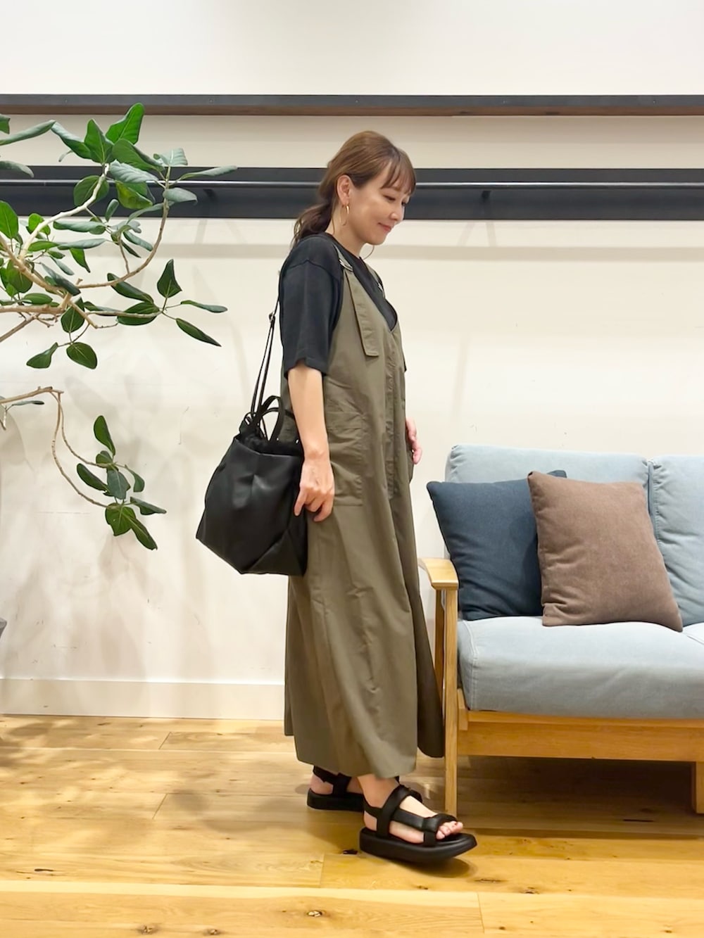 「低身長、低身長コーデ」｜「FORK&SPOONのFORK&SPOON　ナイロンワッシャージャンパースカート（ワンピース、グリーン系）」を使った、+++ゆき+++さん（レディース・151cm）の秋コーディネートの2枚目の写真