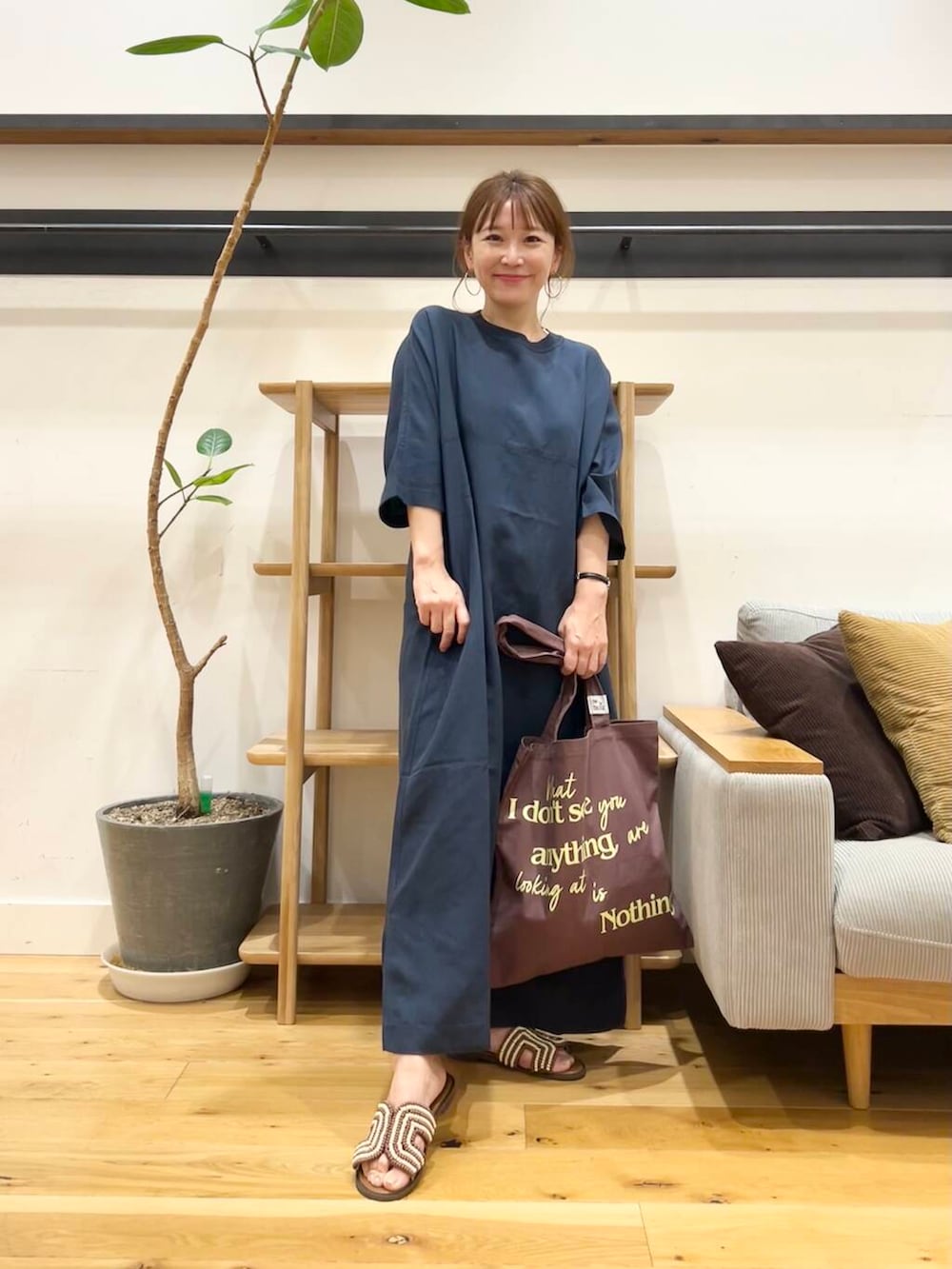 「リネン、doors、低身長コーデ、サンダルコーデ、40代、骨格ストレート、イエベ春、ストレート×イエベ春、ストレート×イエベ」｜「RODE SKOのPas De DANSE　Letter ToteBag（トートバッグ、ブラウン系）」を使った、+++ゆき+++さん（レディース・151cm）の春コーディネートの2枚目の写真