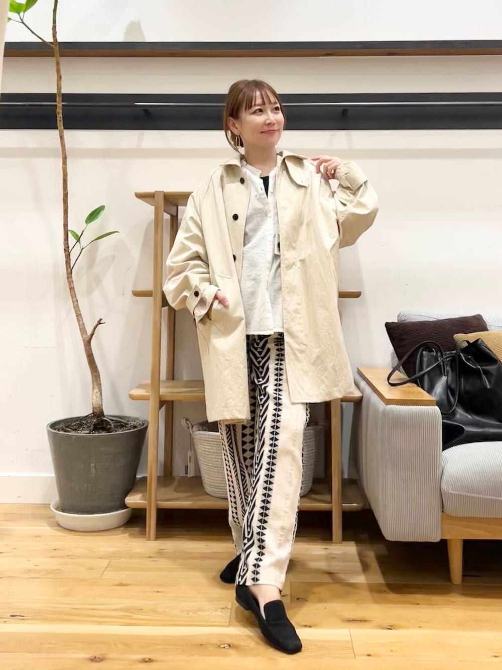「doors、低身長コーデ、春カラーコーデ、骨格ストレート、イエベ春、ストレート×イエベ春、春アウターコーデ、ストレート×イエベ」|「RODE SKOの『MADE IN JAPAN』スクエアトゥローファー(ローファー、ブラック系)」を使った、+++ゆき+++さん(レディース・151cm)の春コーディネートの7枚目の写真