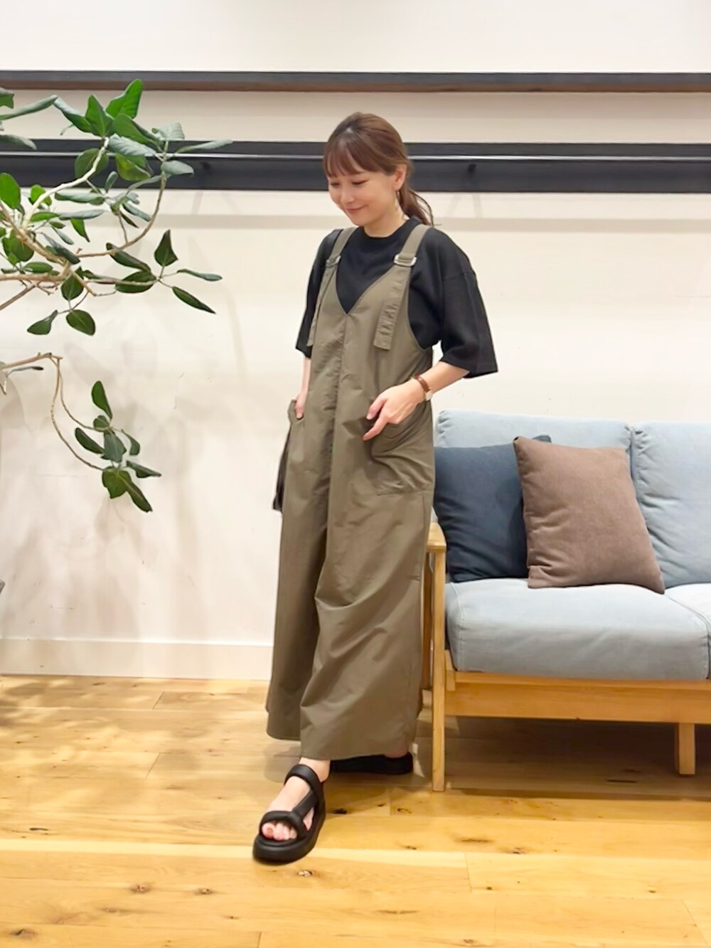 「低身長、低身長コーデ」｜「FORK&SPOONのFORK&SPOON　ナイロンワッシャージャンパースカート（ワンピース、グリーン系）」を使った、+++ゆき+++さん（レディース・151cm）の秋コーディネートの4枚目の写真