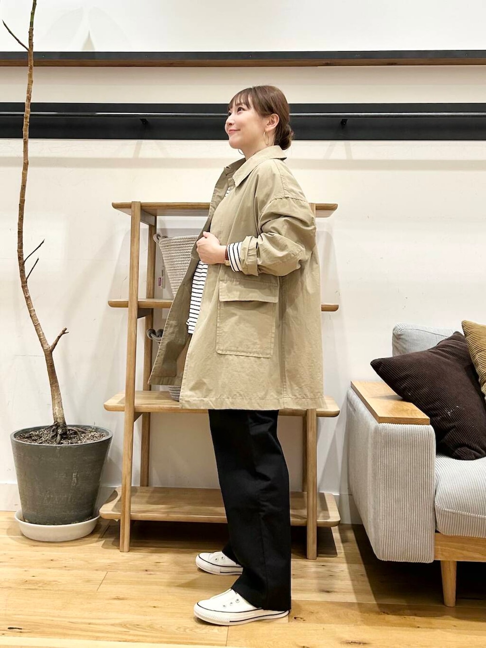 「doors、低身長コーデ、40代、骨格ストレート、イエベ春、ストレート×イエベ春、春のジャケットスタイル、新作スニーカーコーデ」｜「FORK&SPOONのFORK&SPOON　コットンナイロンパンツ（その他パンツ、ブラック系）」を使った、+++ゆき+++さん（レディース・151cm）の冬コーディネートの4枚目の写真