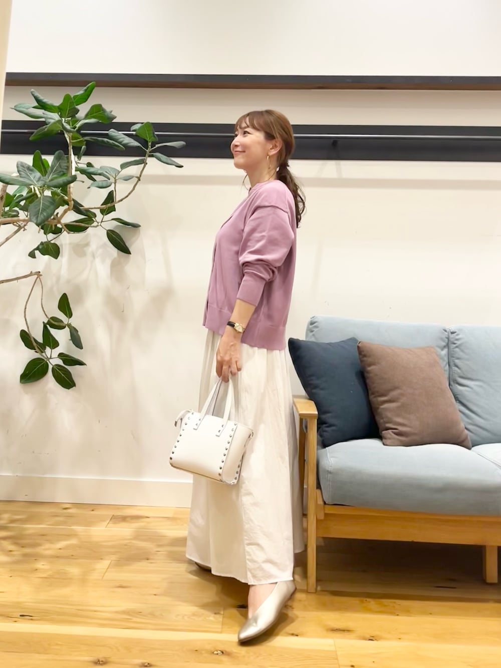 「低身長、低身長コーデ」|「URBAN RESEARCH DOORSのドライタッチキーネックカーディガン(カーディガン/ボレロ、ピンク系)」を使った、+++ゆき+++さん(レディース・151cm)の秋コーディネートの2枚目の写真
