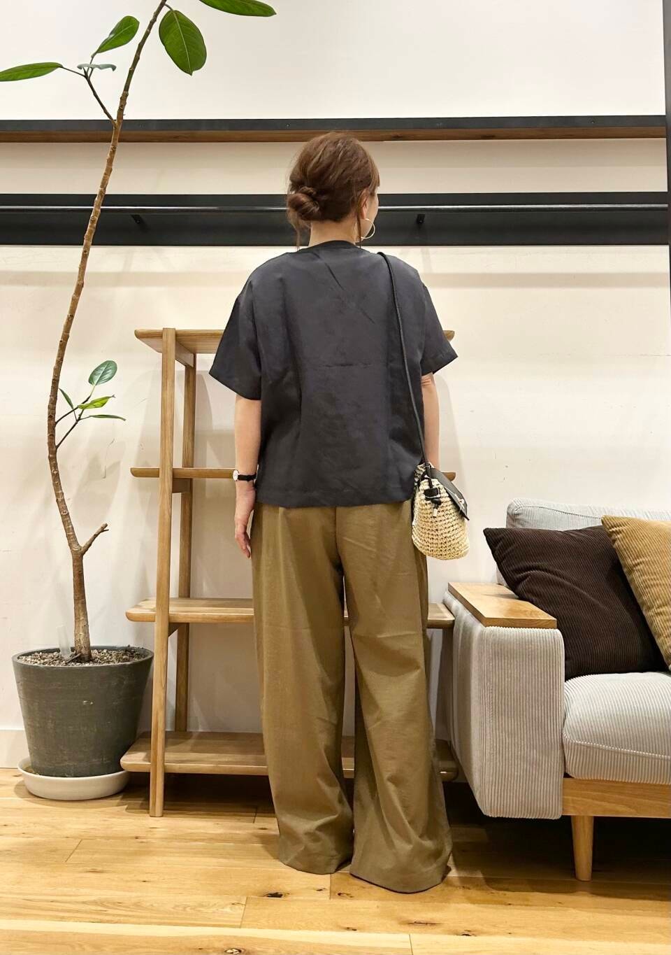 「doors、低身長コーデ、サンダルコーデ、40代、骨格ストレート、イエベ春、ストレート×イエベ春、ストレート×イエベ」｜「RODE SKOのペーパーコンビショルダーバッグ（ショルダーバッグ、ベージュ系）」を使った、+++ゆき+++さん（レディース・151cm）の春コーディネートの3枚目の写真