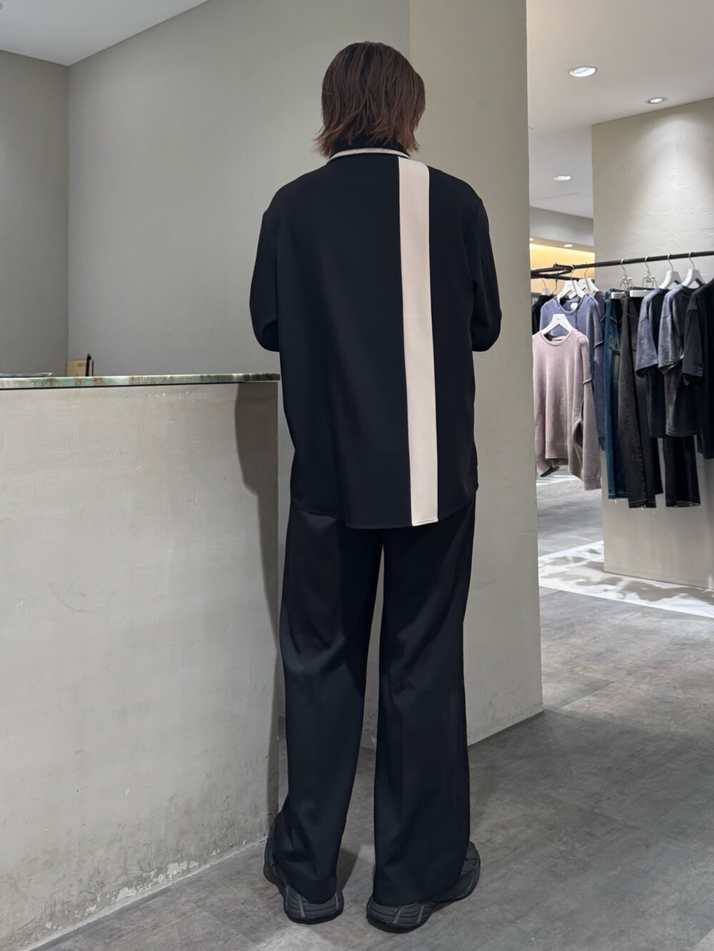 CULLNI/クルニ】 レイヤードカラー比翼シャツを使った人気ファッション CULLNI exclusive レイヤードカラー比翼シャツ