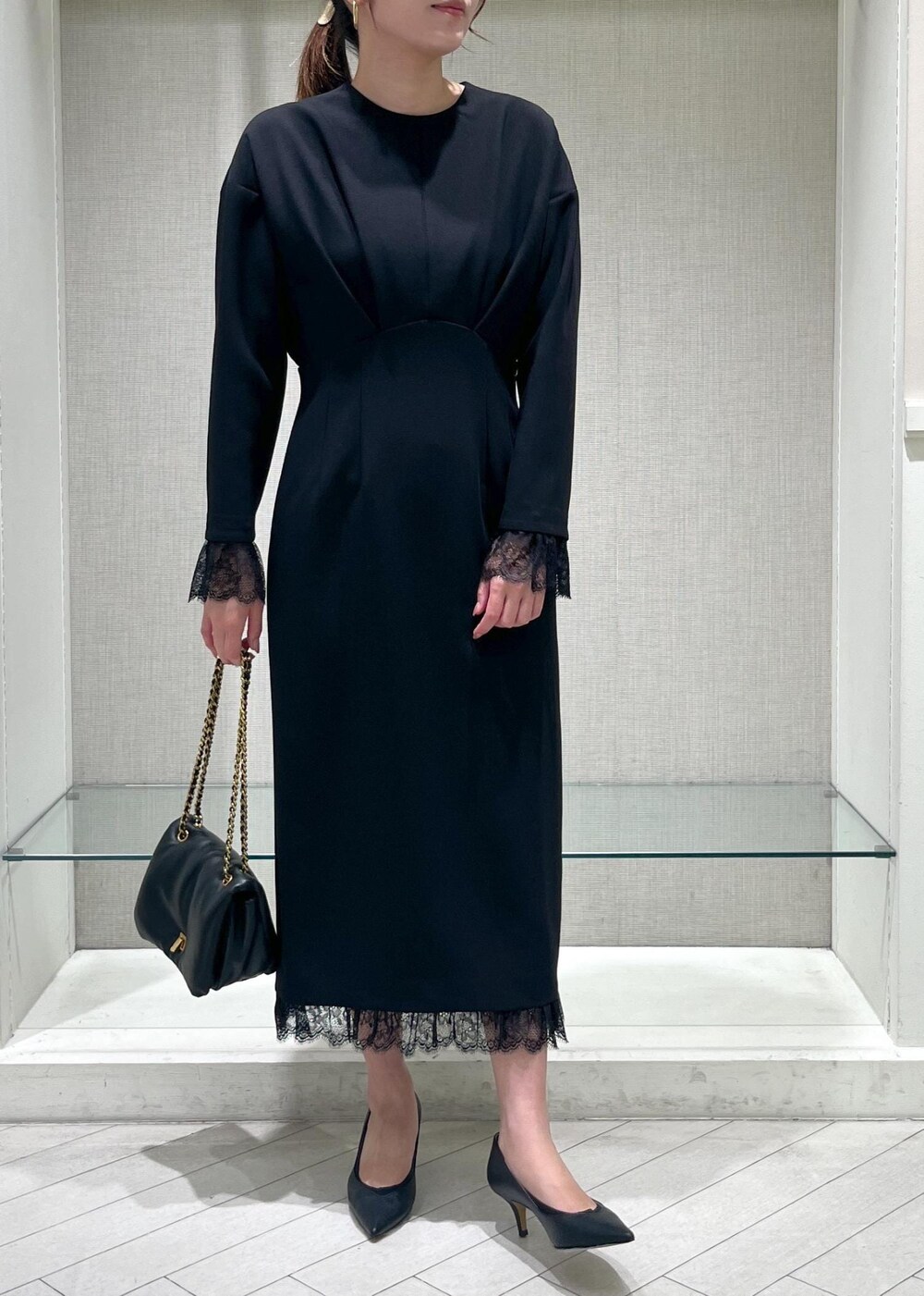 高評価】【神崎恵さんコラボ】スタイルアップワンピースを使った人気