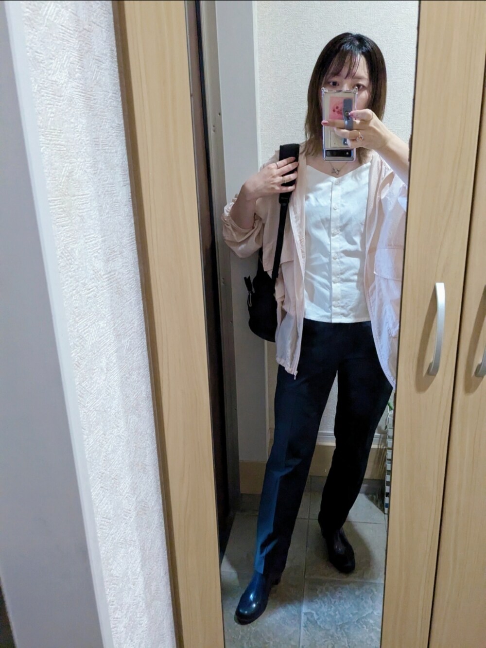 「雨の日コーデ」｜「GUのアイテム（トップス、ピンク系）」を使った、tarさん（レディース・164cm）の夏コーディネートの2枚目の写真