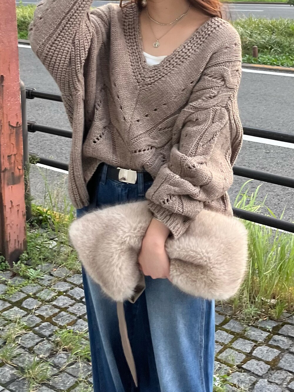 レディースの秋コーディネートの4枚目の写真